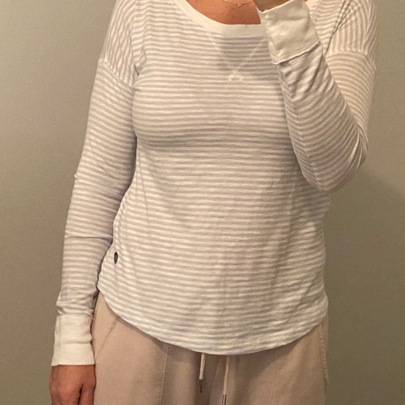 A&F cargo joggers and Soft AF boatneck t shirt. - Picture 14 of 14